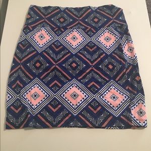 Medium stretchy expandable skirt